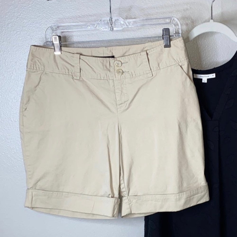 Cuffed chinos 8in inseam